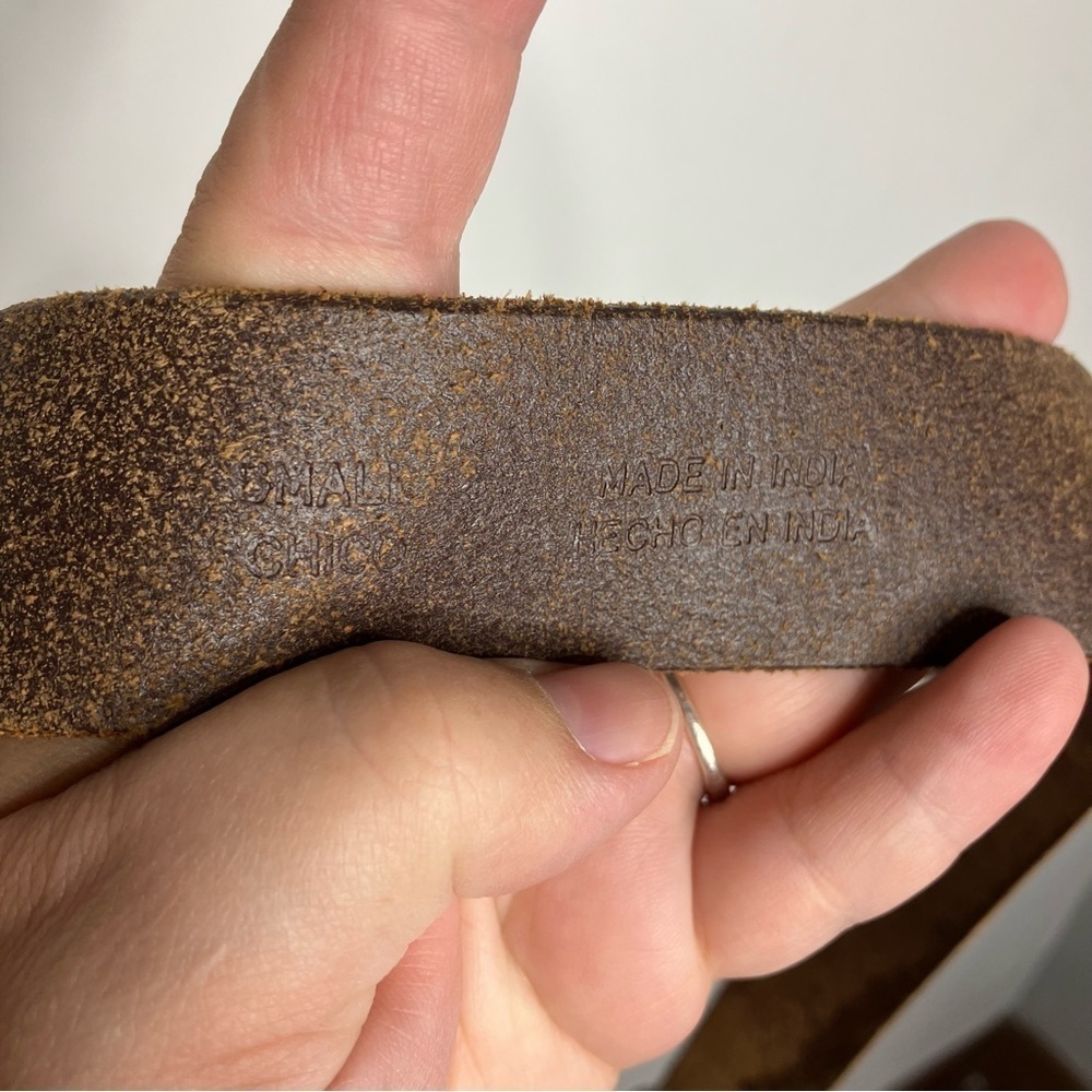 Arizona Jean company cow hide leather beltโ size small - Picture 2 of 6